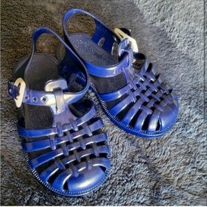 Méduse Jelly Sandal in Navy Size 22